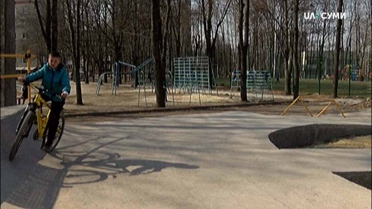 У Роменському мікрорайоні Сум з’явився свій скейт-парк
