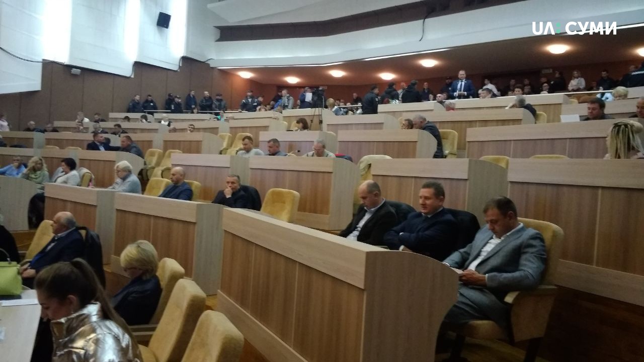 Депутати Сумсьої облради проголосували за звернення до президента щодо ринку землі, та не проголосували щодо 